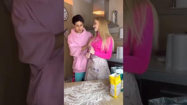 Оцените пельмени от 1 до 10? смотреть онлайн