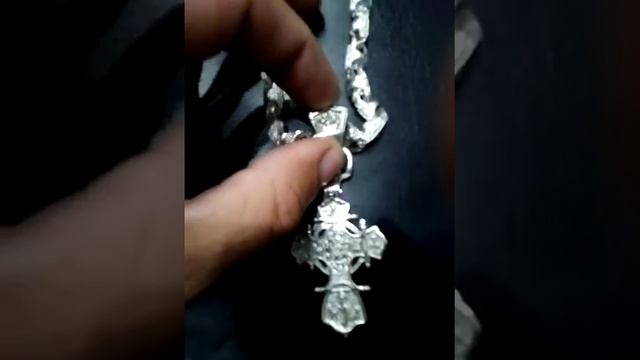 Серебряный крест на цепи смотреть онлайн