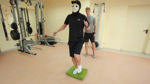 БАЛАНС ХОККЕИСТА. Комплекс упражнений вне льда.