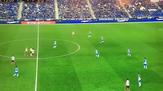 вратарь попал мячом в камеру-паука смотреть онлайн