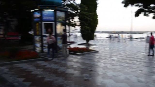 Крым.Форос,храм Вознесения Господня. Прогулка по вечерней Ялте, человек пламя. смотреть онлайн