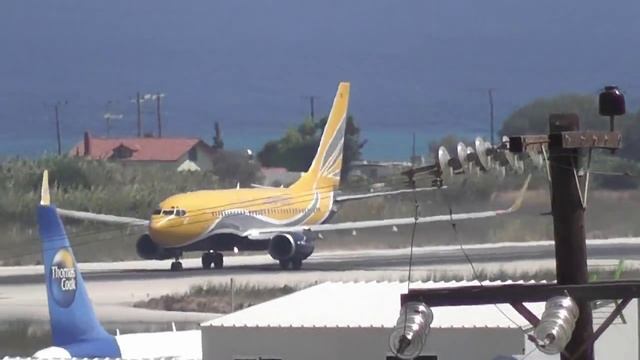Take-offs and landings at Rhodes Diagoras Airport LGRP смотреть онлайн