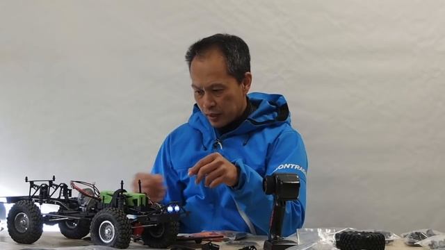 Axial SCX10 II Chevy Blazer - Details and first look смотреть онлайн