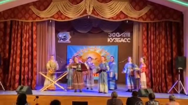 Образцовый самодеятельный коллектив фольклорный ансамбль "Потешки" - Сибирские наигрыши смотреть онлайн