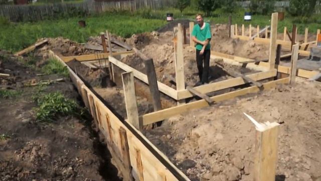 Опалубка ленточного фундамента. Строим ДОМ. #Опалубка смотреть онлайн