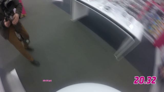 Забег за розовым макбуком! смотреть онлайн