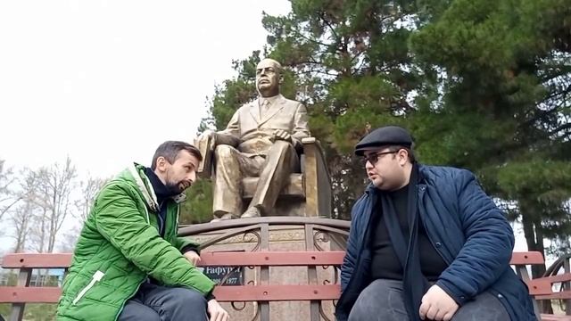 "Лучоб #2" Дар боби Ҳоҷи Бобоҷон Ғафуров ё чи тавр Ғафуров аз чанголи Сталин раҳид ва ҳатто ҳаҷ раф смотреть онлайн