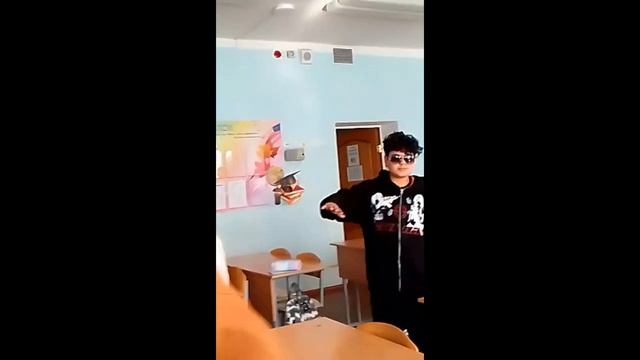 Роман Михайлов, Артёмчик - Очки 2 смотреть онлайн