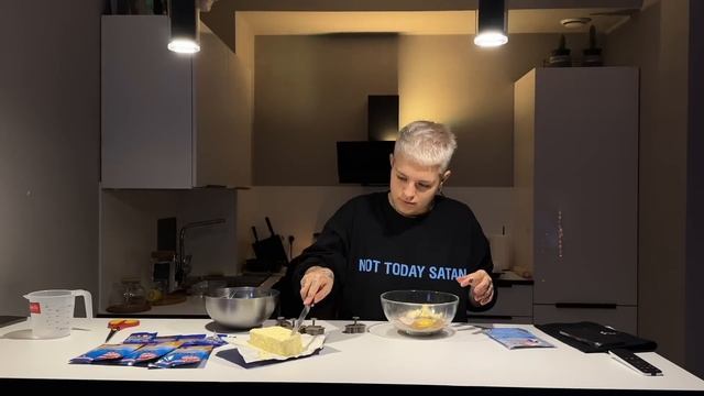 влогмас: украсили всю квартиру к новому году за 15.000 рублей?! смотреть онлайн