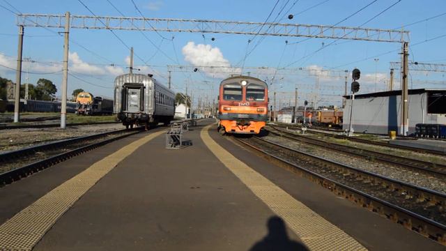 ЭД4М-1017 Ночка - Рузаевка прибывает на станцию Рузаевка смотреть онлайн