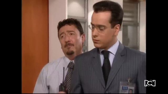 Patricia le exige a Armando que respete su contrato como secretaría | Yo soy Betty, la fea смотреть онлайн