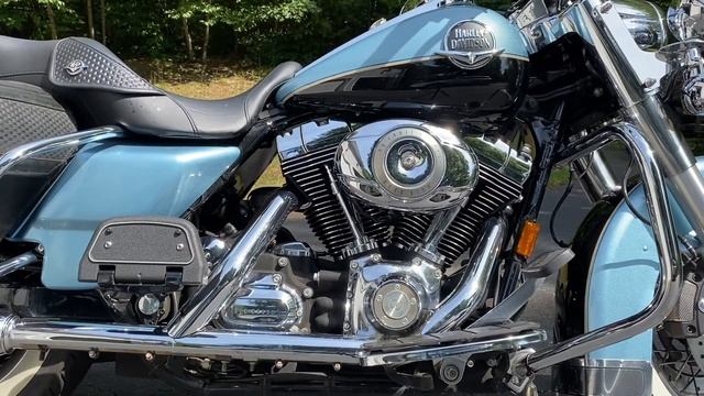 Harley-Davidson Twin Cam 96 Idle смотреть онлайн