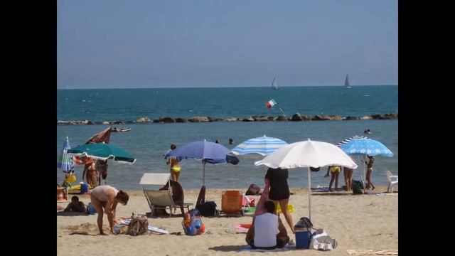 Пляжи Италии. Пляж Анкона. Ancona Beach (Italy) смотреть онлайн