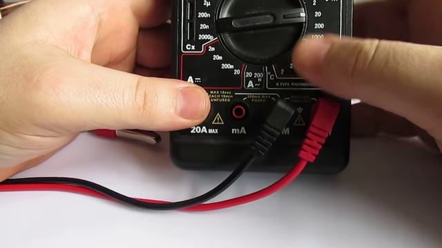 Урок №1. Напряжение и ток. В чем разница? смотреть онлайн