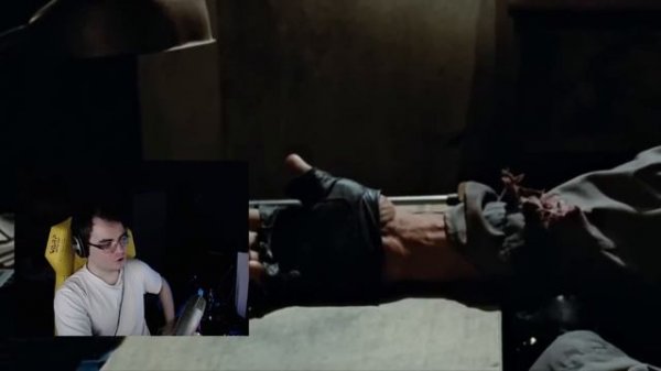 Мэддисон смотрит первого Терминатора