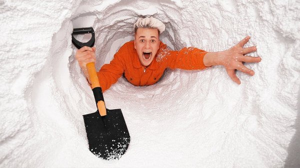 ПОБЕГ ИЗ 100 СЛОЕВ ПЕНОПЛАСТА ! Было СТРАШНО