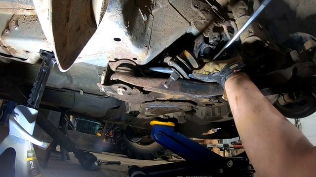 2005 Ford Escape Sub Frame Installation. смотреть онлайн
