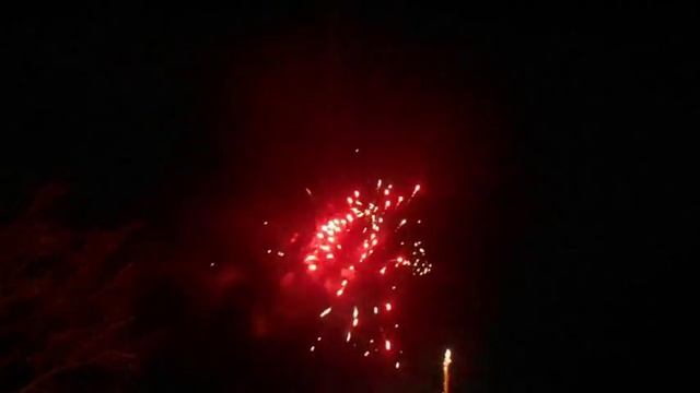 Салют 2018 в городе Окуловка смотреть онлайн