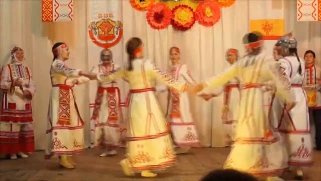 Фрагмент чувашского обряда "Уяв". Народный чувашский ансамбль "Чĕкеç" г. Набережные Челны. смотреть онлайн