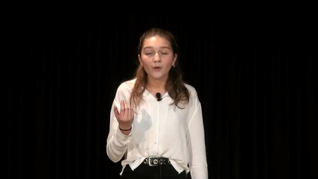 Лелюх Анастасия читает Д. Самойлов "Грачи прилетели" смотреть онлайн