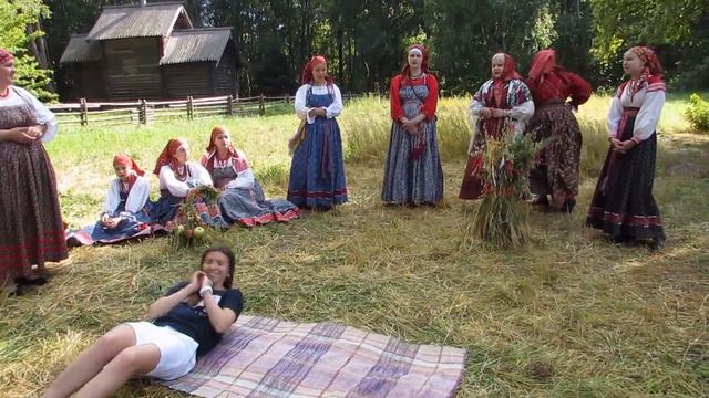 Витославлицы. Спасы. Обрядовое пение "Нивка-нивка, верни мою силку" смотреть онлайн