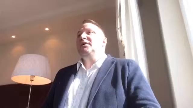 Как начать разговор с клиентом - запись прямого эфира смотреть онлайн