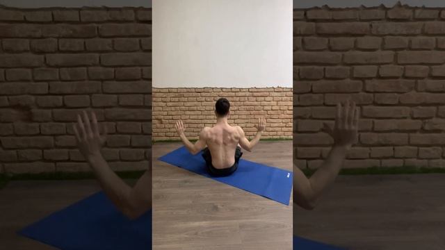 How to build STRONG DEEP MIDDLE BACK the easiest way смотреть онлайн