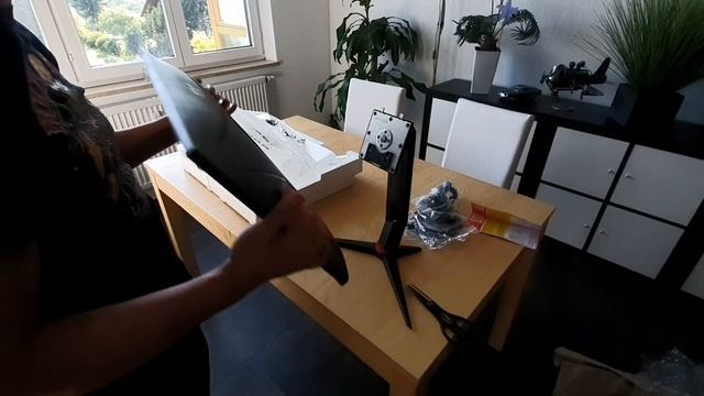 AOC Gaming 24G2U/BK 60 cm (23,8 Zoll) 144 Hz Monitor mit G-Sync/Freesync - Unboxing & Vorstellung смотреть онлайн