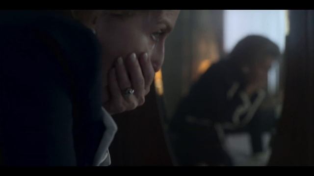 The Beauty Of The Crown смотреть онлайн