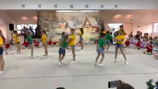 Клуб по эстетической гимнастике "Аура" г.Краснодар смотреть онлайн