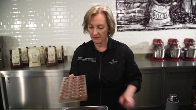 How to mould chocolates смотреть онлайн
