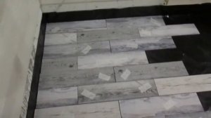 ДУШЕВОЙ ПОДДОН В ДЕРЕВЯННОМ ДОМЕ / ДУШЕВОЙ ПОДДОН БЕЗ МОЗАИКИ