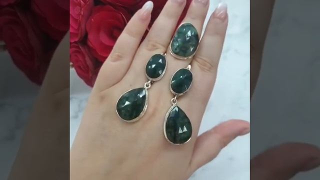 РОСКОШНЫЙ КОМПЛЕКТ С ИЗУМРУДОМ! Серьги 50 см, кольцо 18.5. Цена 8900₽. #кольцоизумруд#изумруд смотреть онлайн