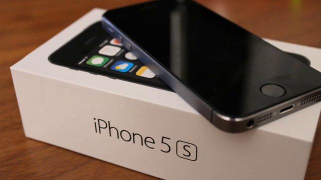 iPhone (2) смотреть онлайн
