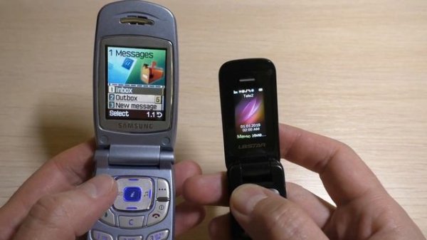 Samsung old flip phone vs mini flip phone incoming call