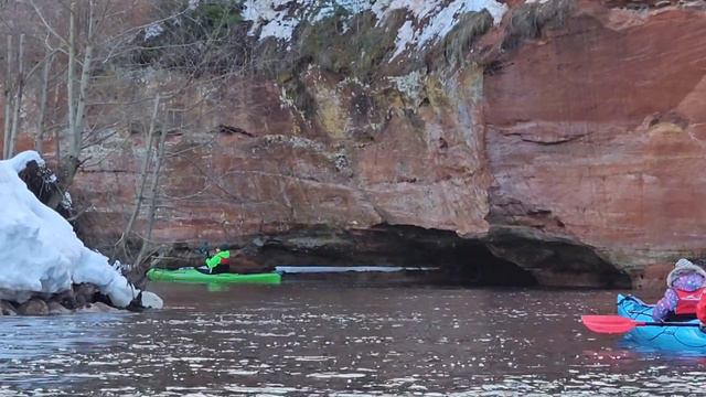 Каяки, открытие водного сезона 2023 смотреть онлайн
