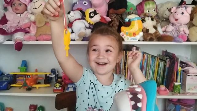 ОПАСНАЯ РЫБАЛКА/ НАСТОЛЬНАЯ ИГРА/ ИГРАЙ С НАМИ/ РАСПАКОВКА ИГРЫ смотреть онлайн