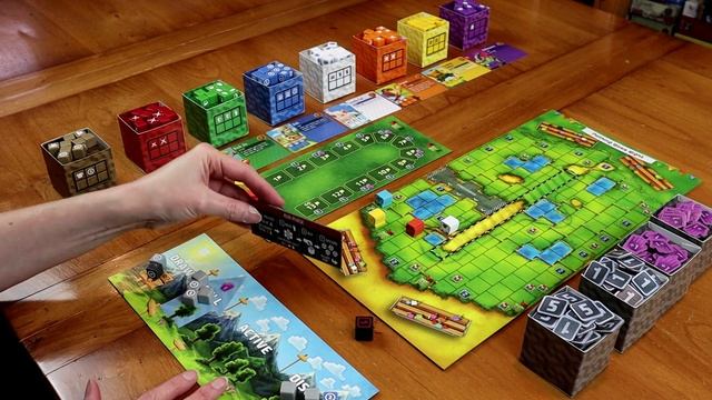 CUBITOS: A Review and a Round of the Dice-Drafting, Racing Game! Cute Cube Alert!!! смотреть онлайн