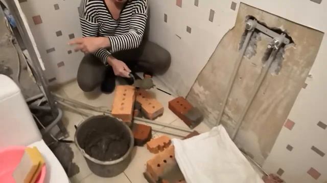 Подпорка из кирпича под акриловый ванной! смотреть онлайн