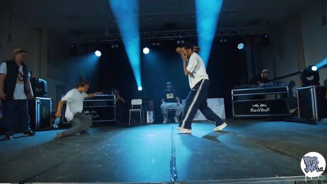 Back 2 SQL // Gonzy (FR) VS Gaps (SLO) Hip Hop 1VS1 FINAL смотреть онлайн