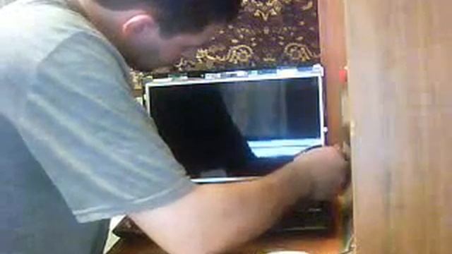 Замена дисплея на ноутбуке ASUS K50IN
