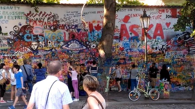 Стена Леннона в Праге 2016 смотреть онлайн
