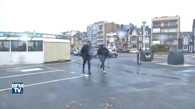 Tempête Carmen: cet homme résiste à un vent de 130km/h смотреть онлайн