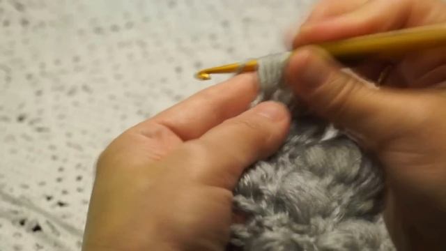 Шапка крючком "Шишки хмеля "( knitting women's hats crochet) (Шапка #55) смотреть онлайн