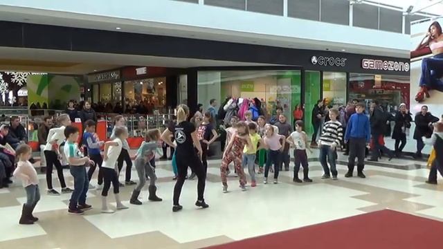 ТРЦ Кристалл ( старшая группа) смотреть онлайн