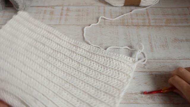 САМАЯ ПРОСТАЯ ШАПКА КРЮЧКОМ смотреть онлайн