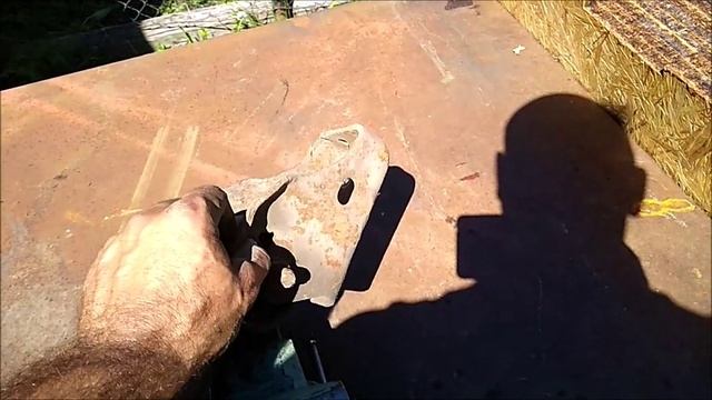 Замена сайлентблоков рессор Dodge Caravan.mp4