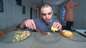 МУКБАНГ СОСИСКИ ЖАРЕНЫЕ / ПИЦЦА / ЯИЧНИЦА / САЛАТ / ВАТРУШКА / Mukbang EATING / ASMR / АСМР #936