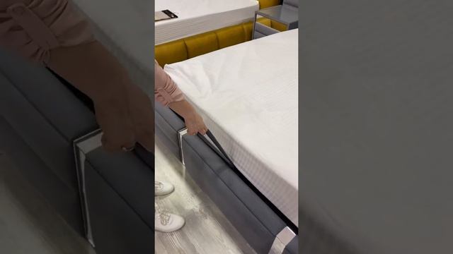 Дизайнерская кровать и тумбы Лия смотреть онлайн