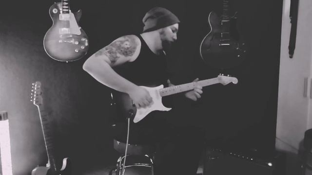 57 Strat Style Partscaster from DY Guitars and Fender Tone Master Deluxe Reverb. смотреть онлайн